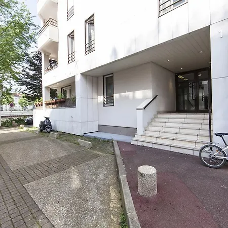 Cosy Issy-les-moulinaux By The Seine W/parking Apartment *